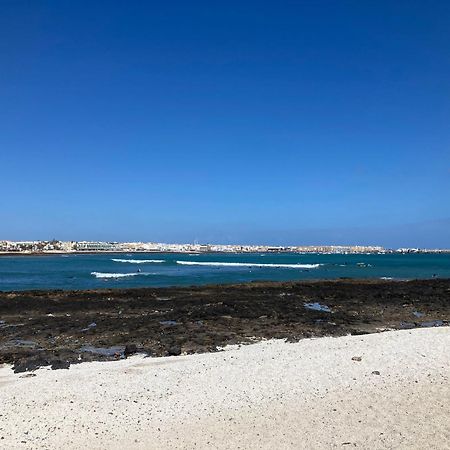 2 Bedroom Pool Apartment Close To Beach Rocky Point Corralejo Exteriör bild