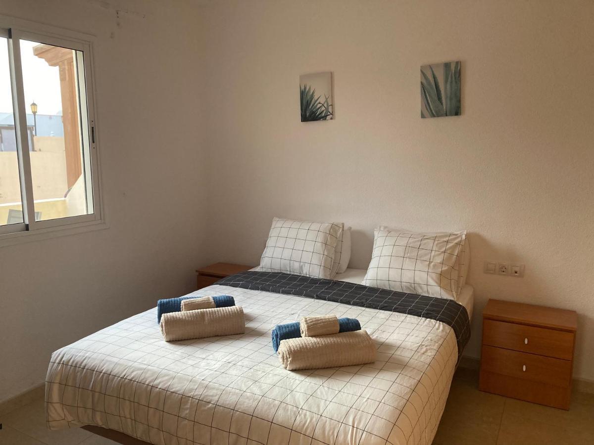 2 Bedroom Pool Apartment Close To Beach Rocky Point Corralejo Exteriör bild