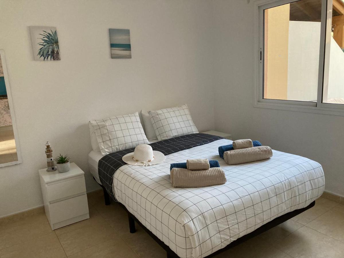 2 Bedroom Pool Apartment Close To Beach Rocky Point Corralejo Exteriör bild
