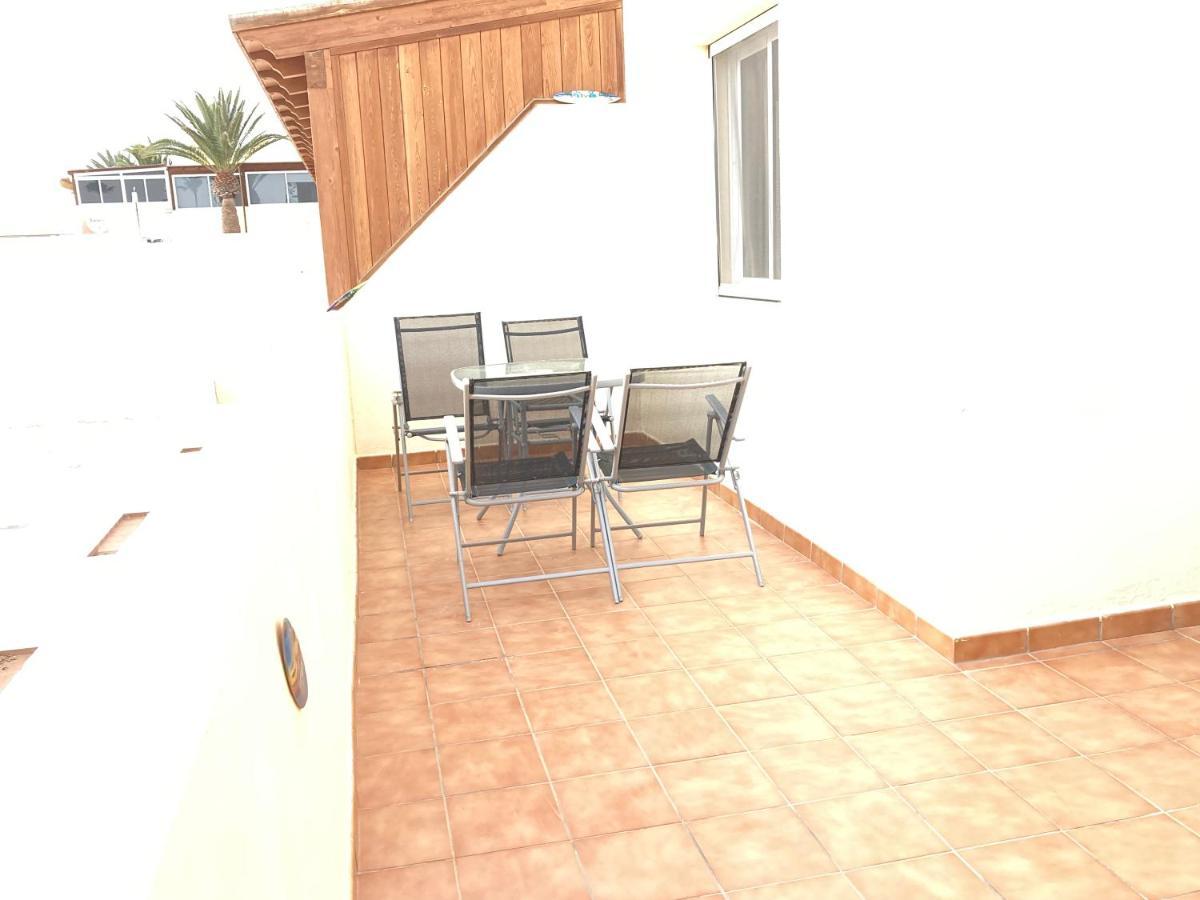 2 Bedroom Pool Apartment Close To Beach Rocky Point Corralejo Exteriör bild