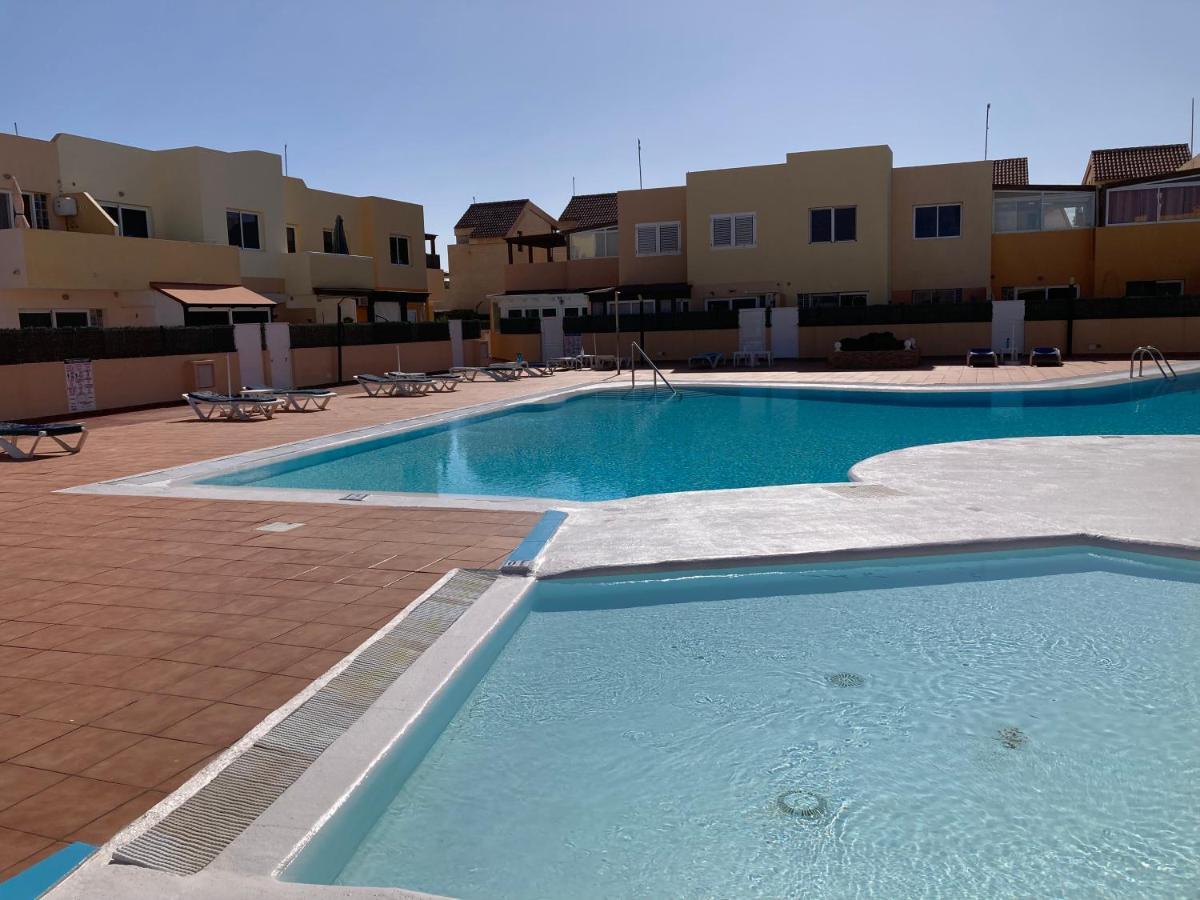 2 Bedroom Pool Apartment Close To Beach Rocky Point Corralejo Exteriör bild