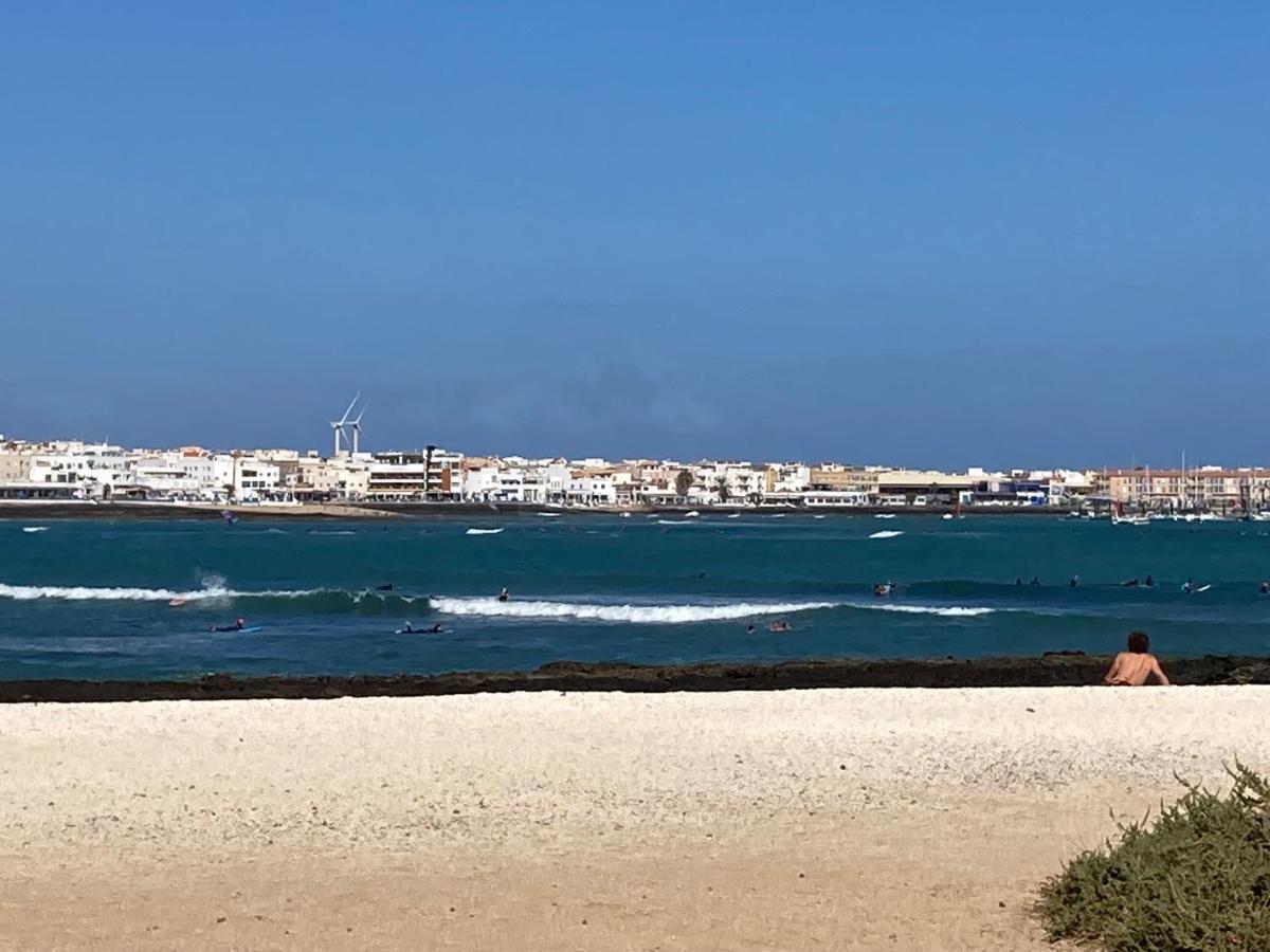 2 Bedroom Pool Apartment Close To Beach Rocky Point Corralejo Exteriör bild